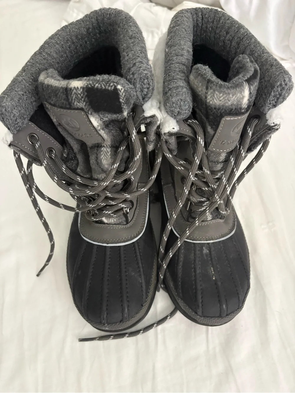 Tamarack brand Women's Grey Winter Duck Boots with Plaid Liner - Size 6